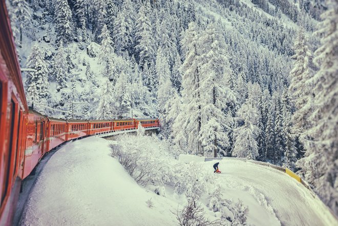 De l'aéroport à la station de ski en train